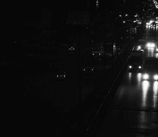 ¿Dónde llamar cuando se va la luz en la calle?