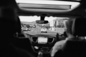 ¿Cuál es el asiento más seguro de un coche?